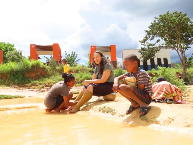 Découvrez les geysers Ampefy avec CLAIRE GUIDE ITASY